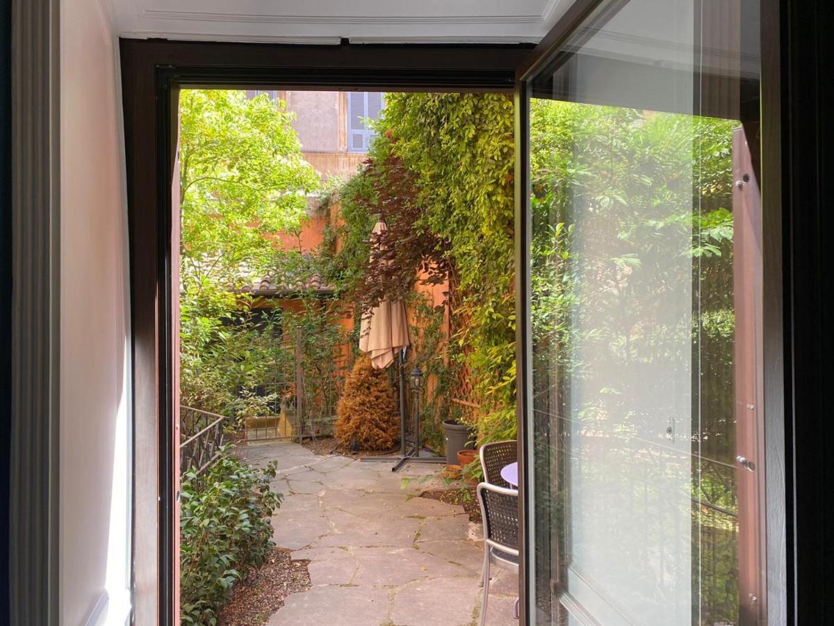 רומא Rione Monti Studio Apt With Private Garden מראה חיצוני תמונה