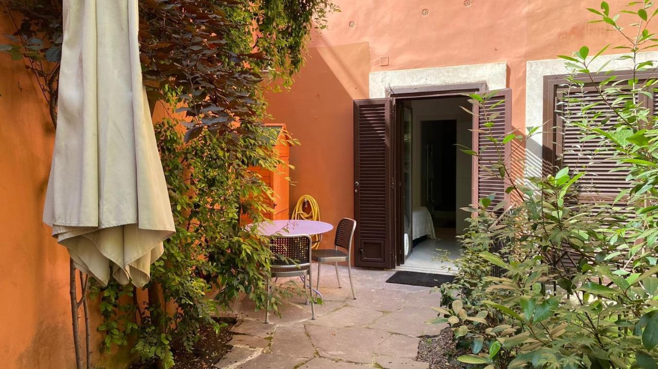 רומא Rione Monti Studio Apt With Private Garden מראה חיצוני תמונה