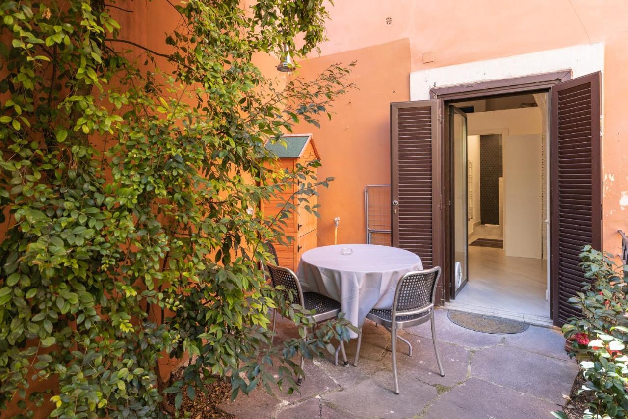רומא Rione Monti Studio Apt With Private Garden מראה חיצוני תמונה