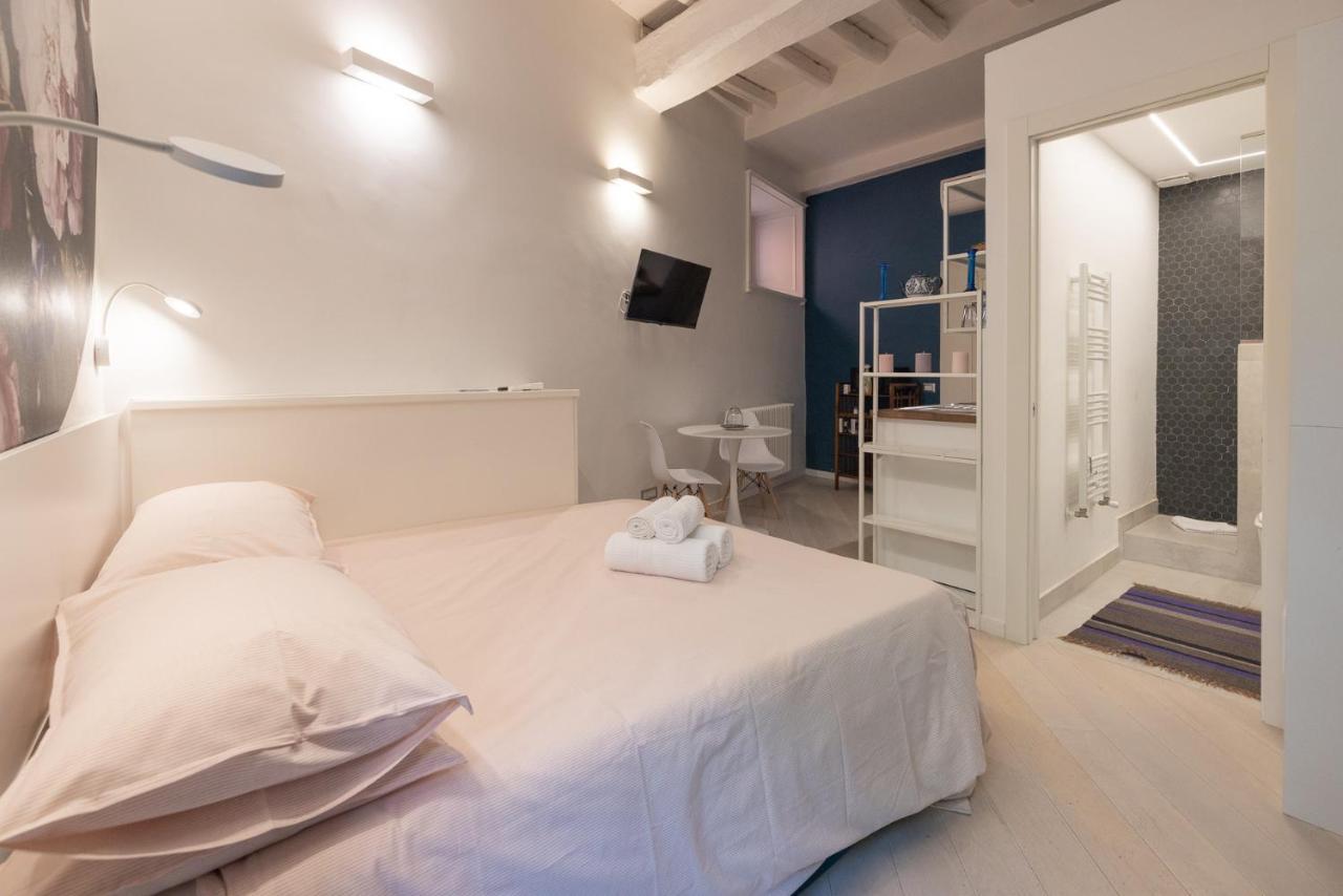 רומא Rione Monti Studio Apt With Private Garden מראה חיצוני תמונה